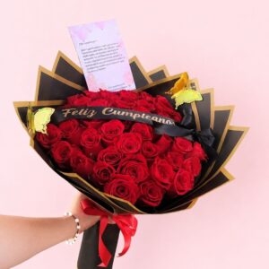 Ramo de 24 Rosas Rojas con Mensaje Personalizado – Un Regalo Inolvidable