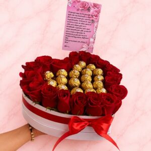 Caja Corazón con Rosas Rojas y Chocolates Ferrero – El Regalo Más Dulce para Enamorar